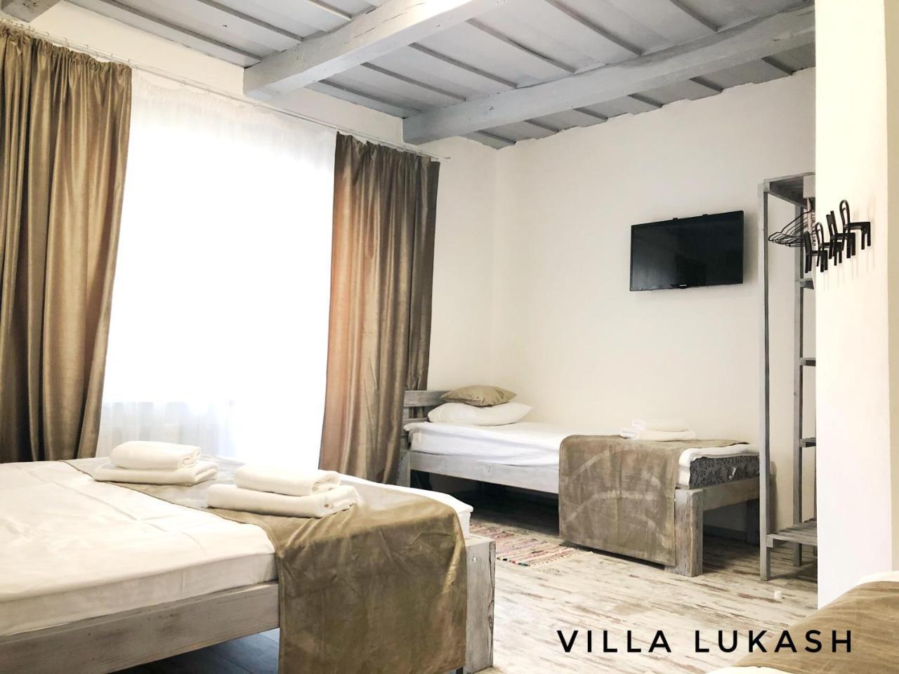Villa Lukash Yanoshi エクステリア 写真