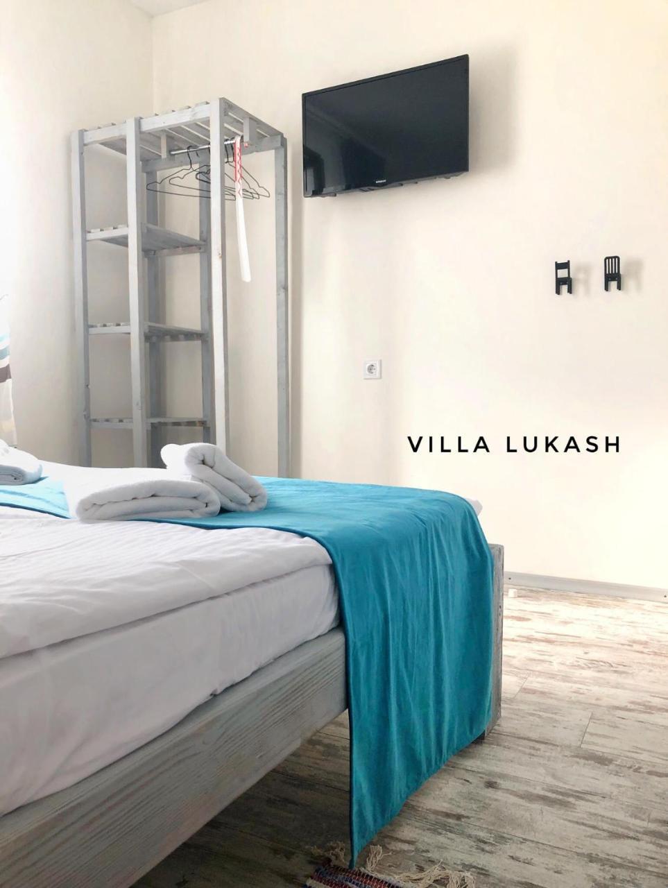 Villa Lukash Yanoshi エクステリア 写真
